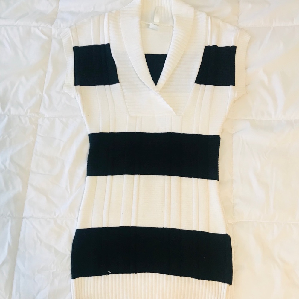 Black & white v neck dress